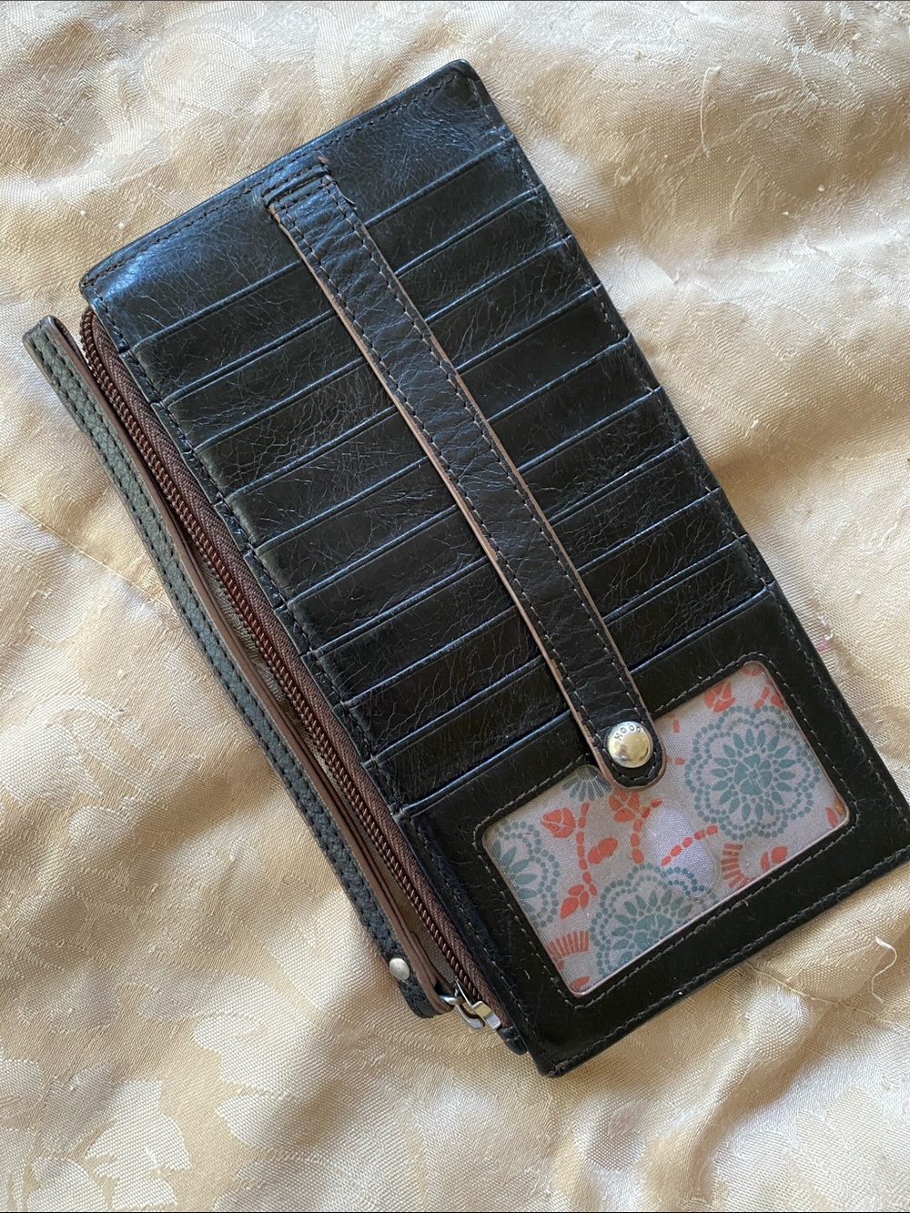 HOBO Kimi Black Leather Accordion Card Wallet Wristlet Change Purse